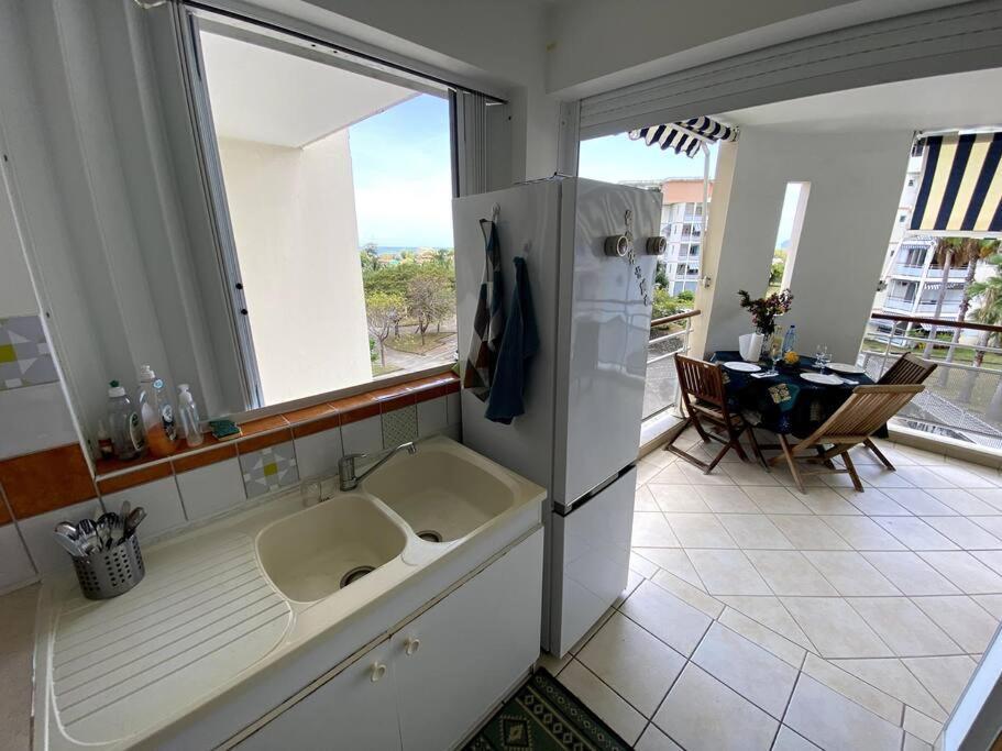 Appartement - Vue Mer Et Montagne Sainte-Luce Ngoại thất bức ảnh